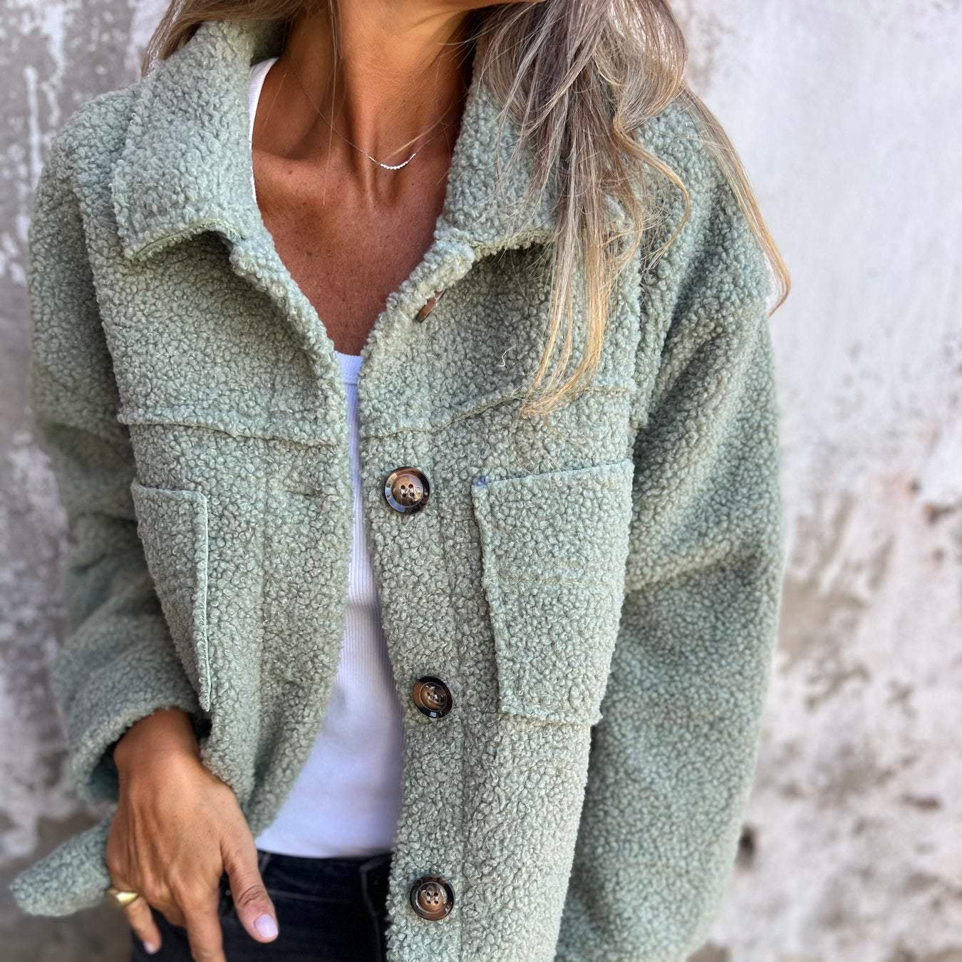 Antonia | Chaqueta abotonada acogedora