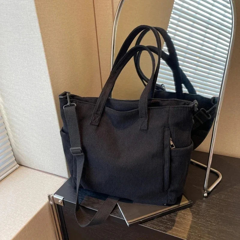 BOLSO TOTE ACANALADO ALMA CON DETALLE DE CUERDA