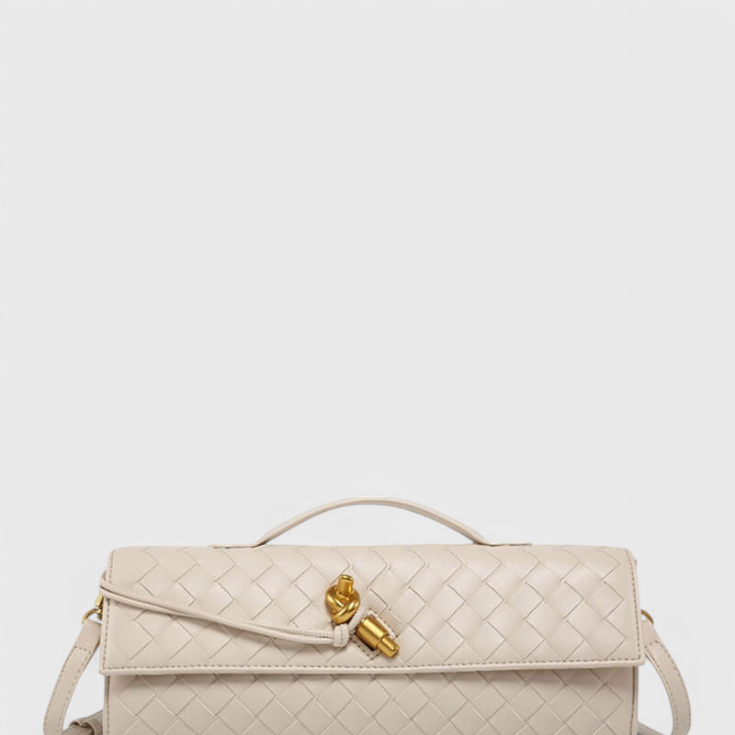Melanie | Clutch con Detalle de Nudo Dorado