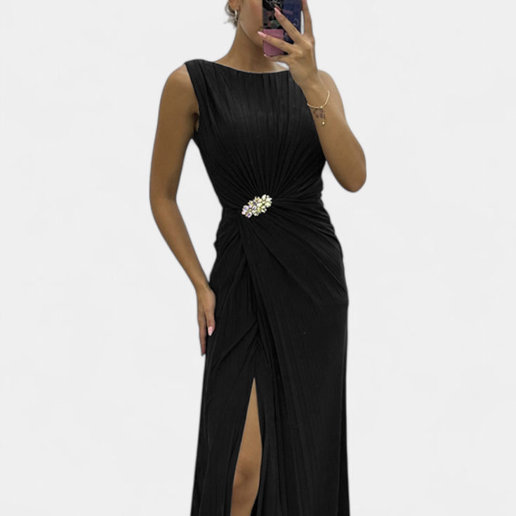 Shiloh | Vestido Maxi Plisado con Abertura Lateral y Escote Cruzado
