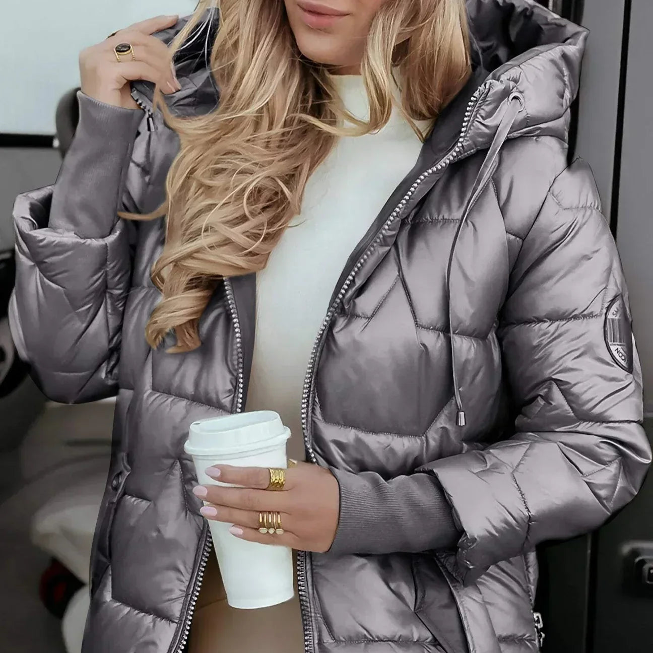Nolwen - Abrigo Elegante de Invierno con Capucha y Acolchado