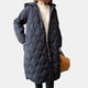 PRISCILLA™ | PARKA CON CAPUCHA Y DETALLES CUIDADOSOS