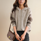 Emily | Sudadera con Capucha de Punto Cableado